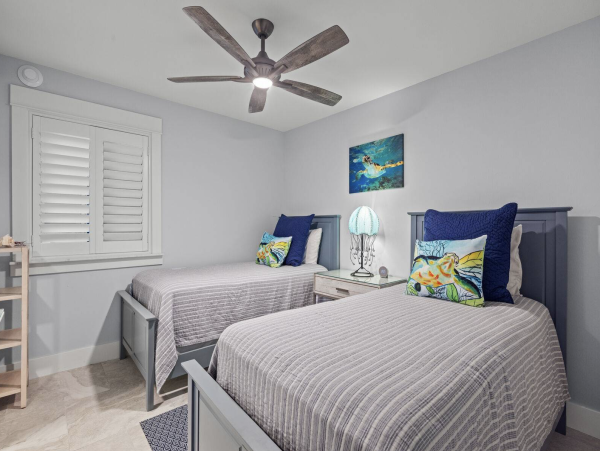Family Friendly Complex in Sanibel Located on the Beach